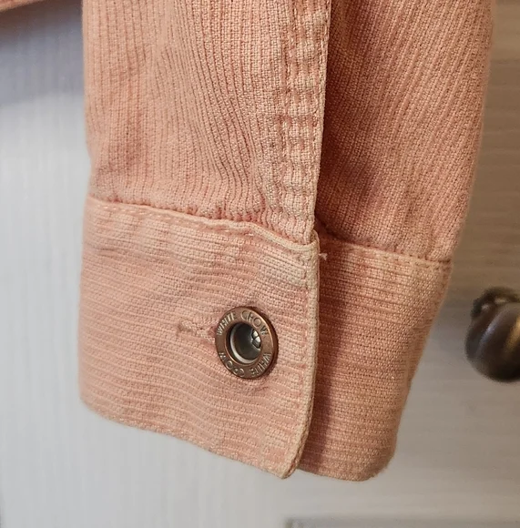 White Crow size small pink corduroy faux fur lined trucker jacket warm soft - Picture 9 of 11